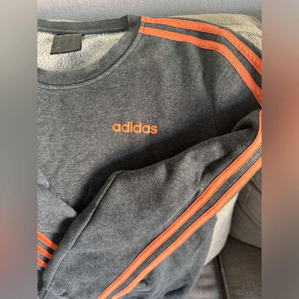Adidas sweater